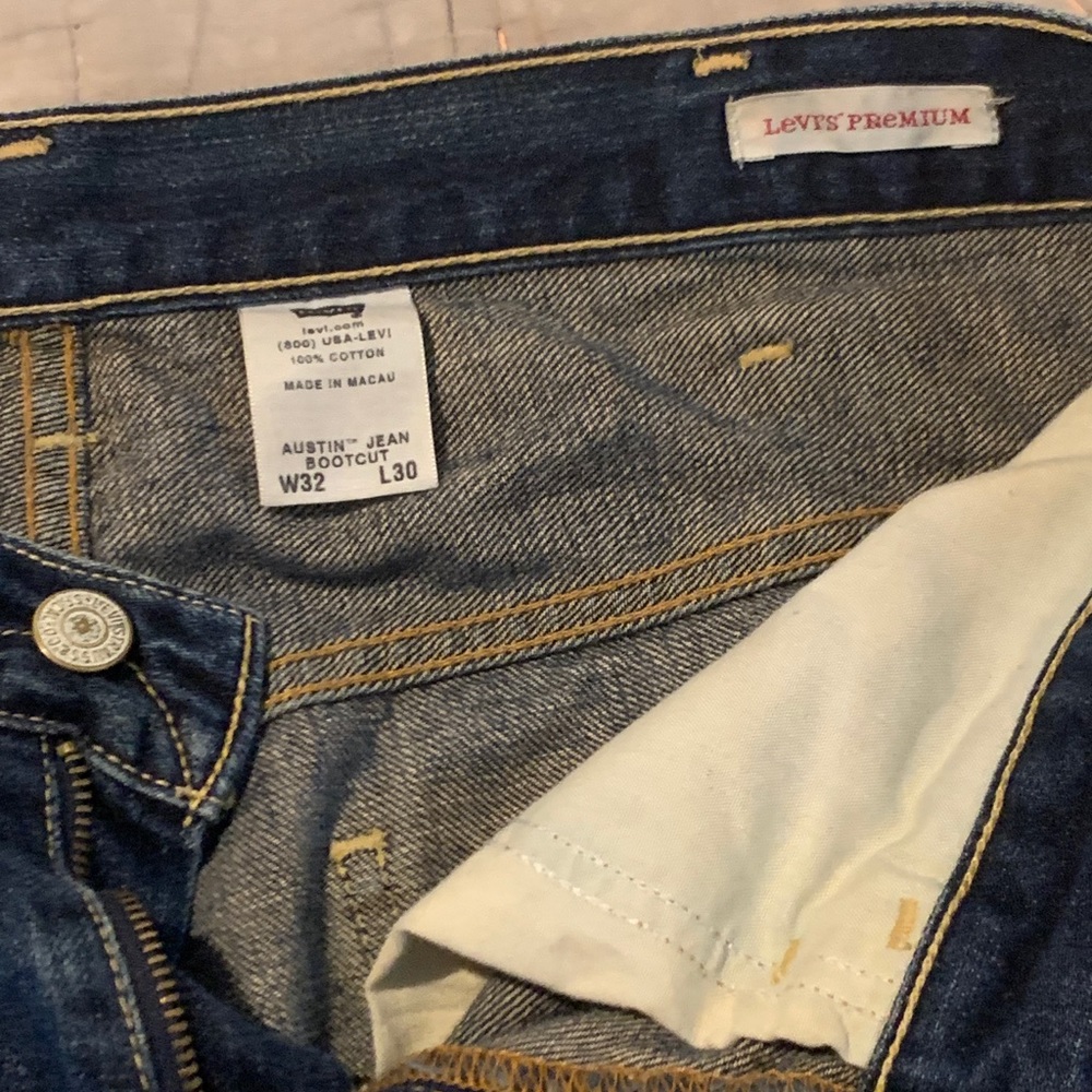 Vintage Levi’s Cutoff Denim Shorts - Picture 2 of 8